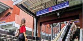 escalators need to be fixed as soon as possible by Delhi Metro