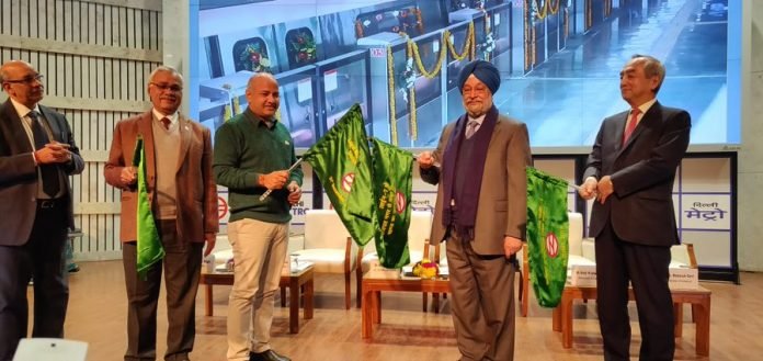 Hardeep Singh Puri, Manish Sisodia flag off Delhi Metro's Pink Line Hardeep Singh Puri, Manish Sisodia flag off Delhi Metro's Pink Line
