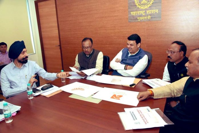 CM Devendra Fadnavis chaired a meeting in Mantralaya, Mumbai to see detailed presentation of Nagpur Metro Phase 2