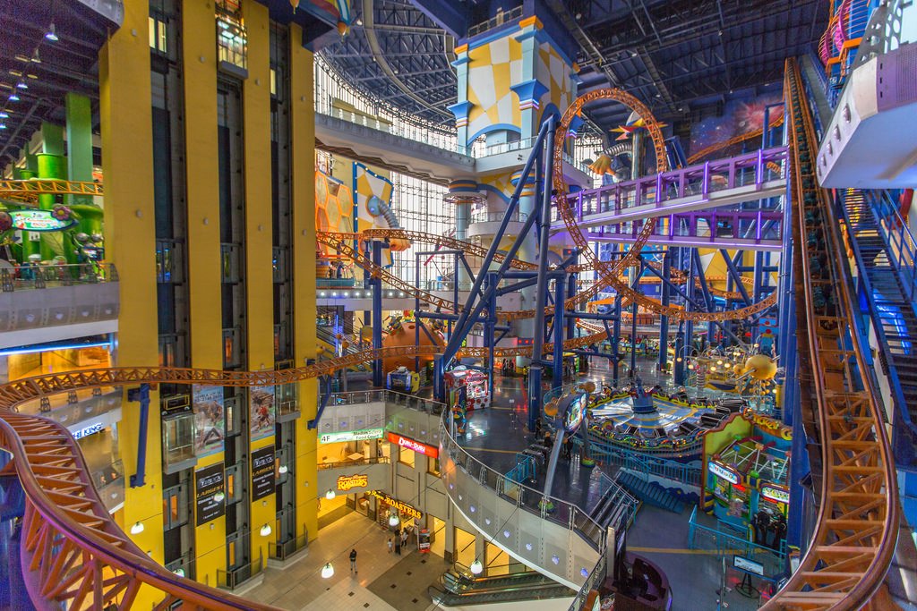 Crazy park зеленоград. Фанки таун аттракционы. Вегас каширка аттракционы. Happylon вегас башня. Хэппилон трц галерея.