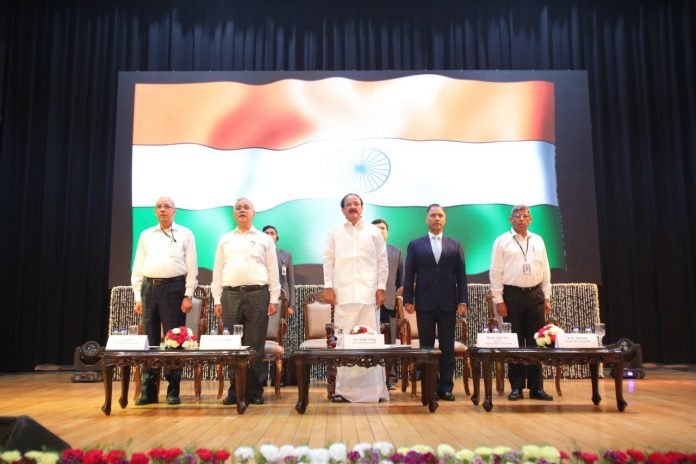 DMRC is celebrating its 25th Foundation Day on 3 May 2019. DMRC is celebrating its 25th Foundation Day on 3 May 2019. The occassion was graced by the august presence of Hon’ble Vice President of India Shri M. Venkaiah Naidu, along with other dignitaries