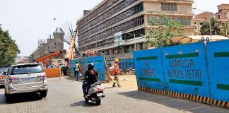 Mahim building tilts due to metro work in Mumbai