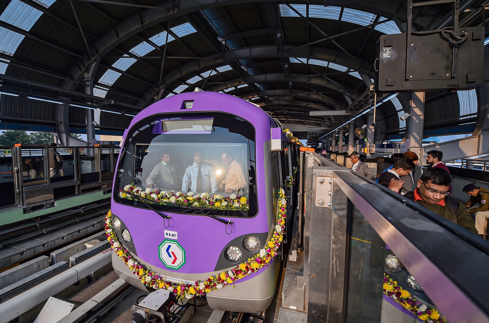 Kolkata Metro to introduce more trains on its network from today - Metro Rail News