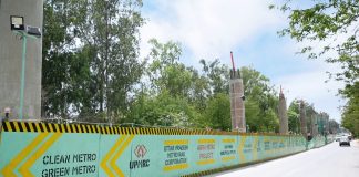 Agra Metro construction