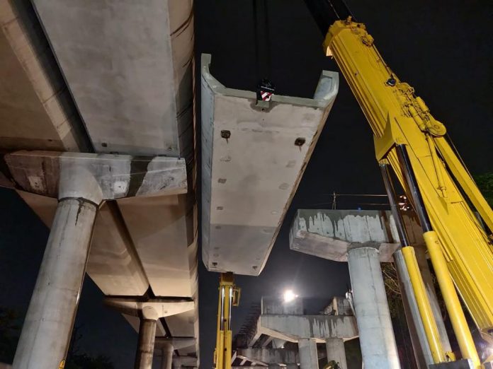 500th U-girder erection near Geeta Nagar Metro Station