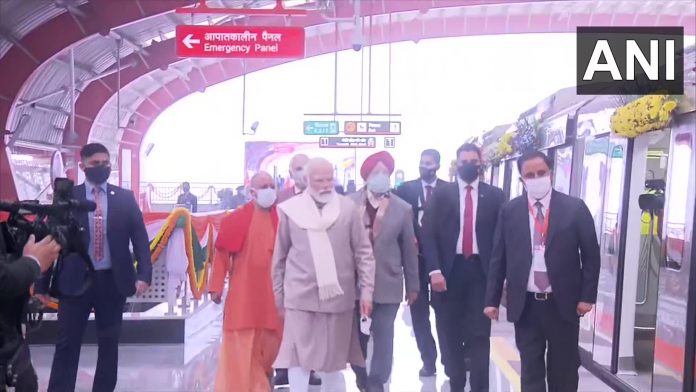 PM Modi inaugurates Kanpur Metro with CM Yogi Adityanath & Minister of MoHUA Hardeep Singh Puri