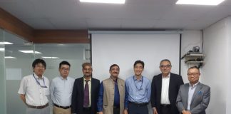 DMRC MD Vikas Kumar today met a number of senior officials involved with the Dhaka Metro project