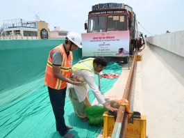 MD, UPMRC Shri Sushil Kumar inaugurates track work at Agra Metro